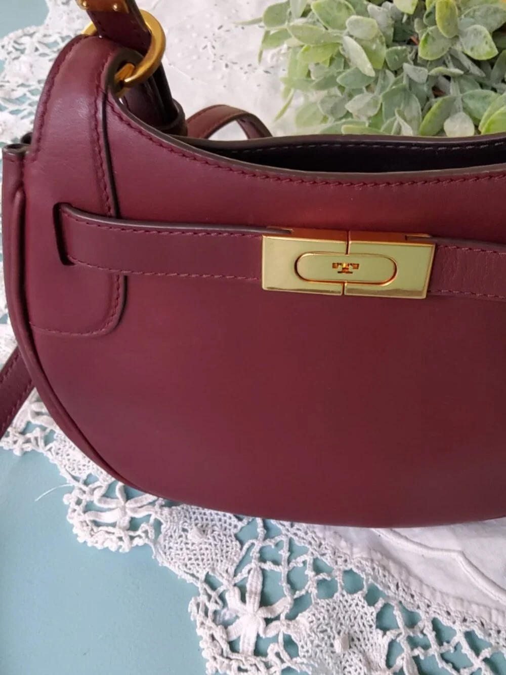 Tory Burch Lee Radziwill Petite Saddlebag in Burgundy
